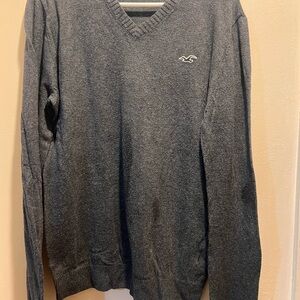 Hollister Men's Charcoal V-Neck Sweater